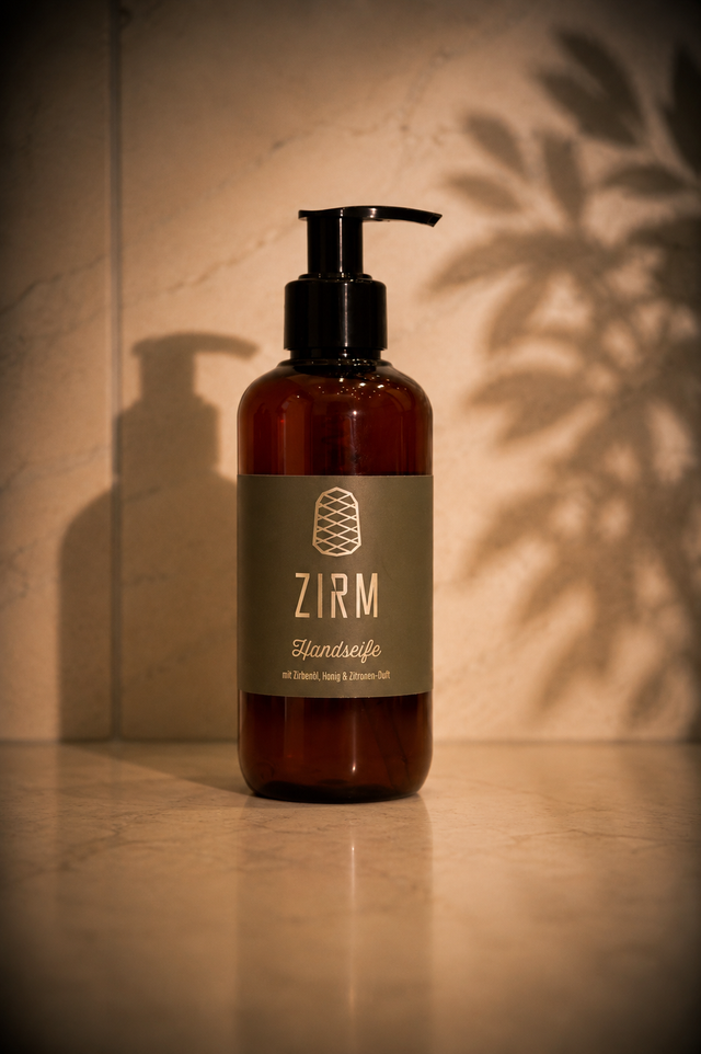 ZIRM Handseife 250 ml mit Zirbenöl, Honig und Zitronen-Duft